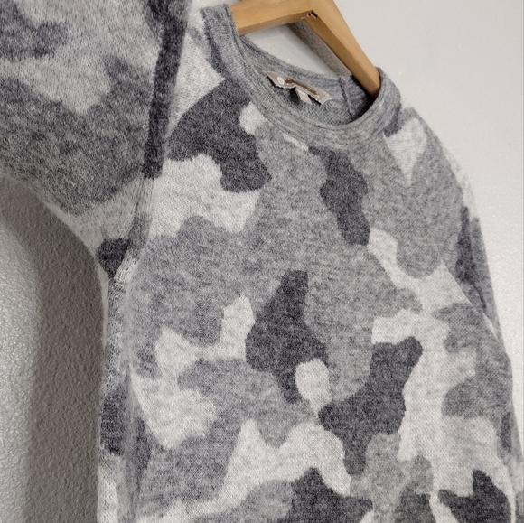 Athleta Camo Undercover Alpaca Merino Wool Women's Pullover Crew-Neck Sweater - Picture 9 of 16